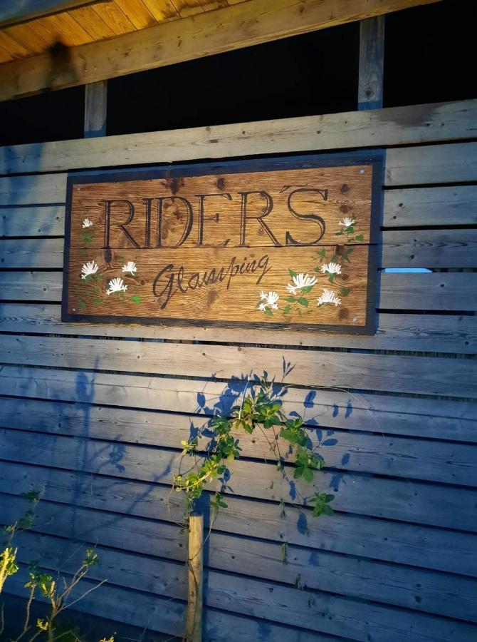 Отель Rider'S Glamping Back Экстерьер фото